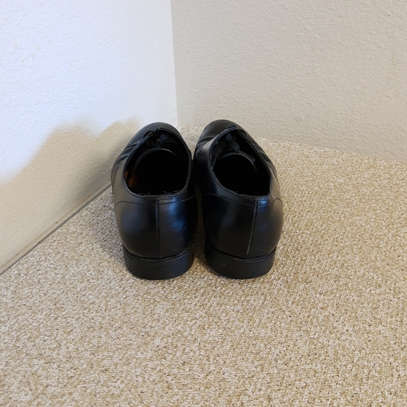 Prada Black Leather Oxford Shoes - Picture 4 of 7